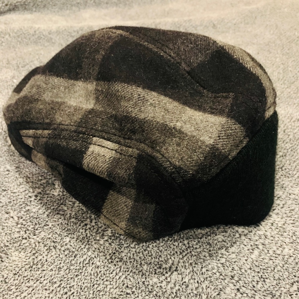 Trinity cap - Picture 3 of 3